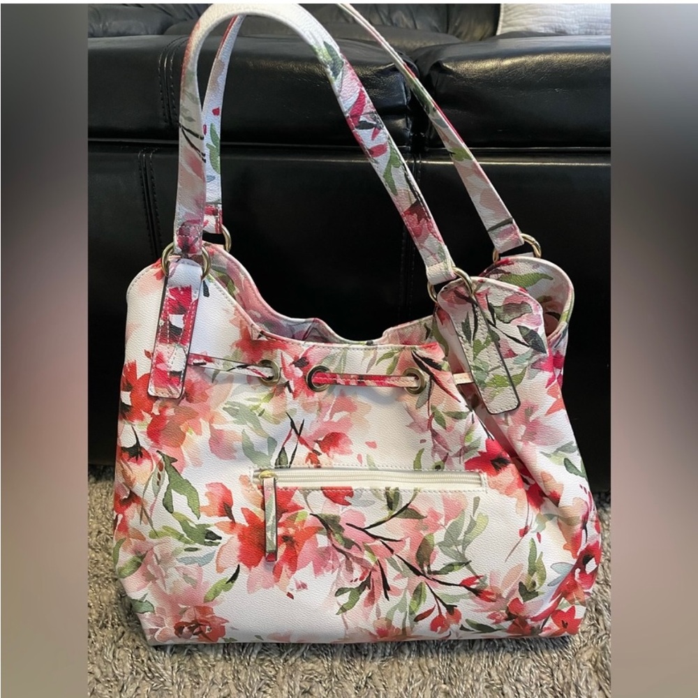 Liz Claiborne Handbag/Purse